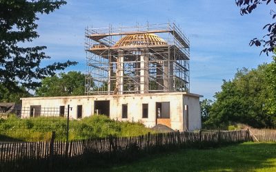 Début des travaux pour la pose de la coupole de l’église